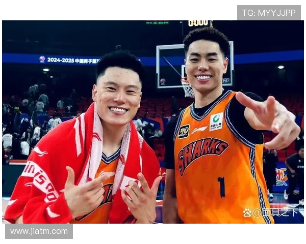 2017年CBA季后赛上海队与福建队激战回顾与精彩瞬间分析